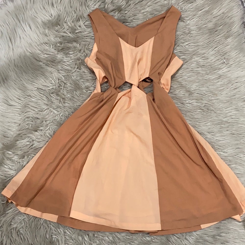 New w/o tags two toned cut out dress